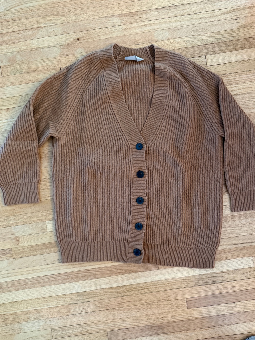 Everlane Felted Merino Cocoon Cardigan - Picture 3 of 7